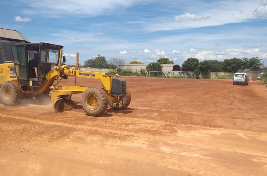  Prefeitura de Montes Claros recupera campos de futebol amador