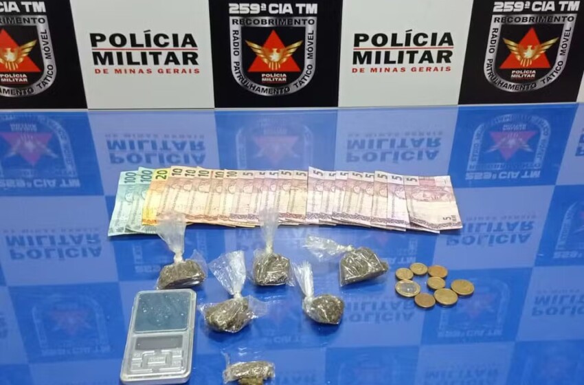  Traficante engole a droga para tentar escapar da polícia