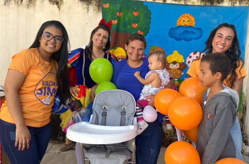  Acadêmicos de Enfermagem da Unimontes e Unifipmoc apoiam a “Festa da Vacina”  