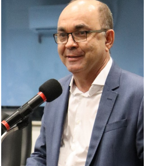 Diretor-presidente do HDG é agraciado com Ordem do Mérito Legislativo