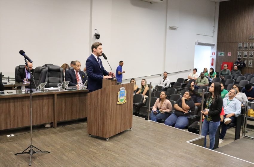  Câmara solicita espaço adaptado para crianças com TEA na decoração natalina