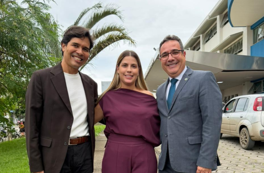  Deputado Arlen Santiago destina R$ 500 mil ao HUCF e Laís Santiago confirma repasse em visita oficial