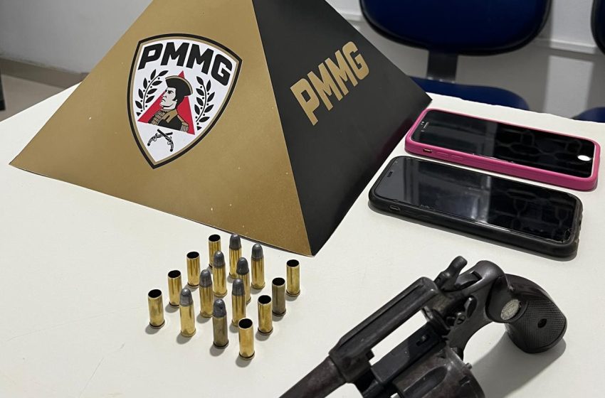  Perseguição policial acaba com dois presos e arma apreendida