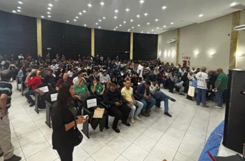  Seminário técnico impulsiona desenvolvimento da apicultura em Salinas e região
