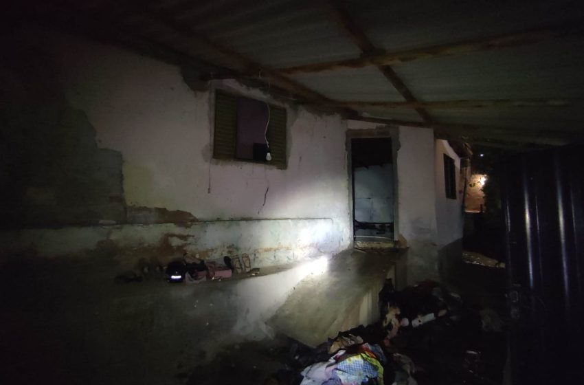  Chuveiro elétrico pode ter causado incêndio em residência de Porteirinha